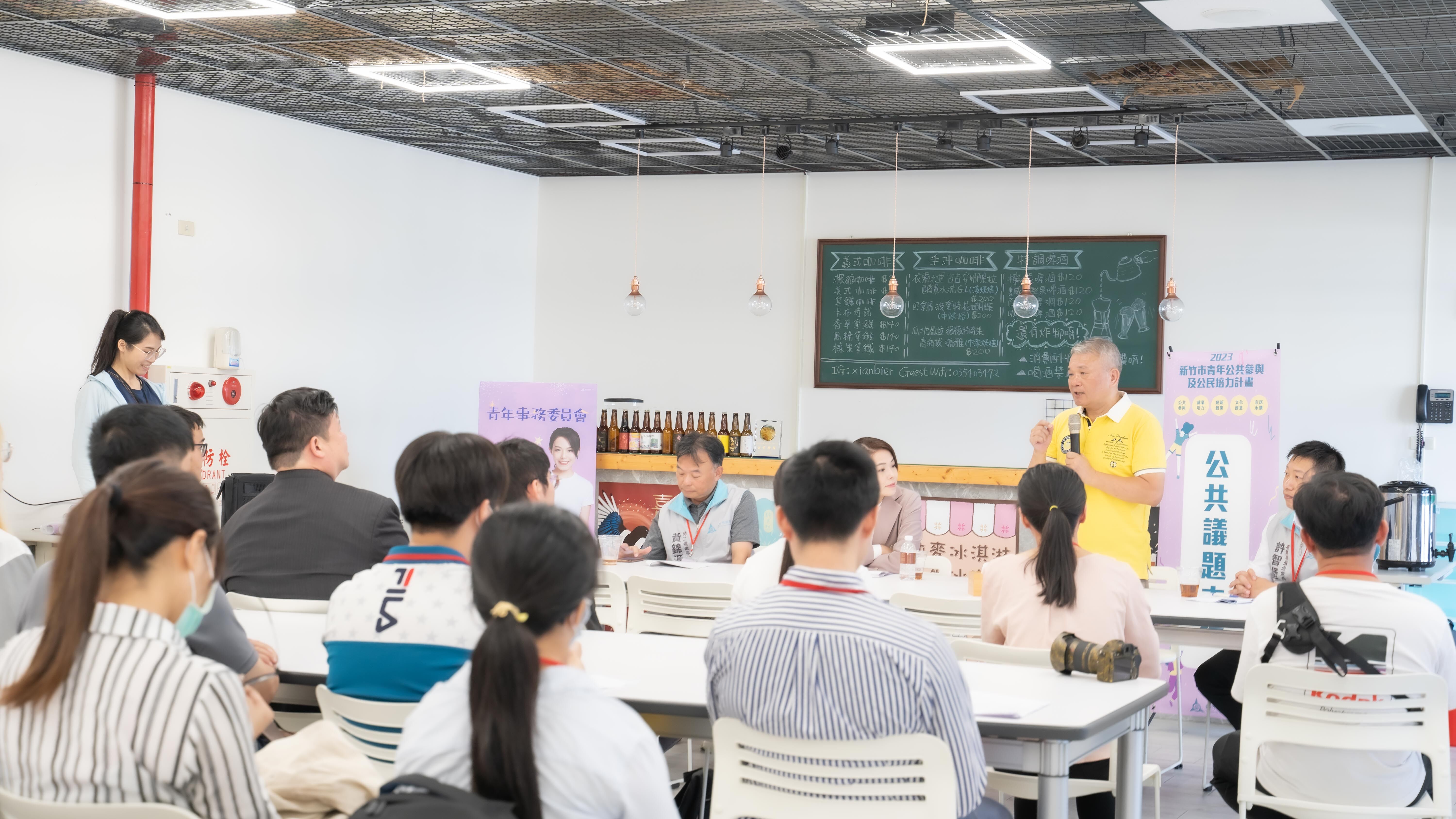 台灣纖碧爾酒業創辦人曾貽連進行創業分享。
