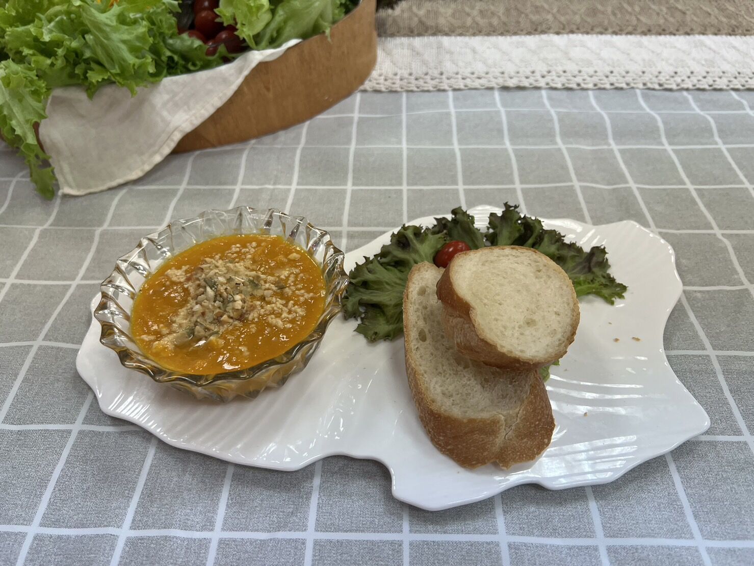 農村永續餐桌，運用在地食材呈現創意料理。